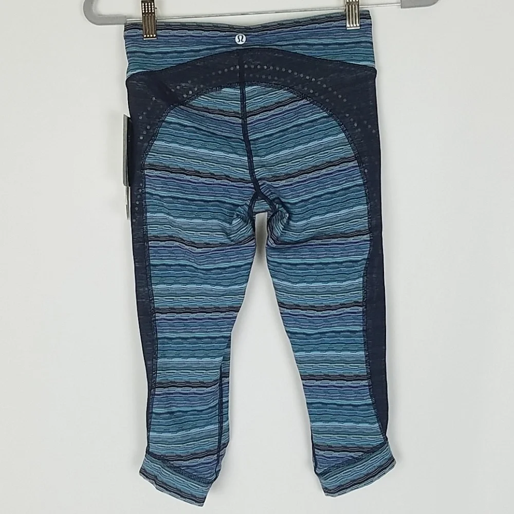 Lululemon women 4 Stop At Nothing crop leggings‎